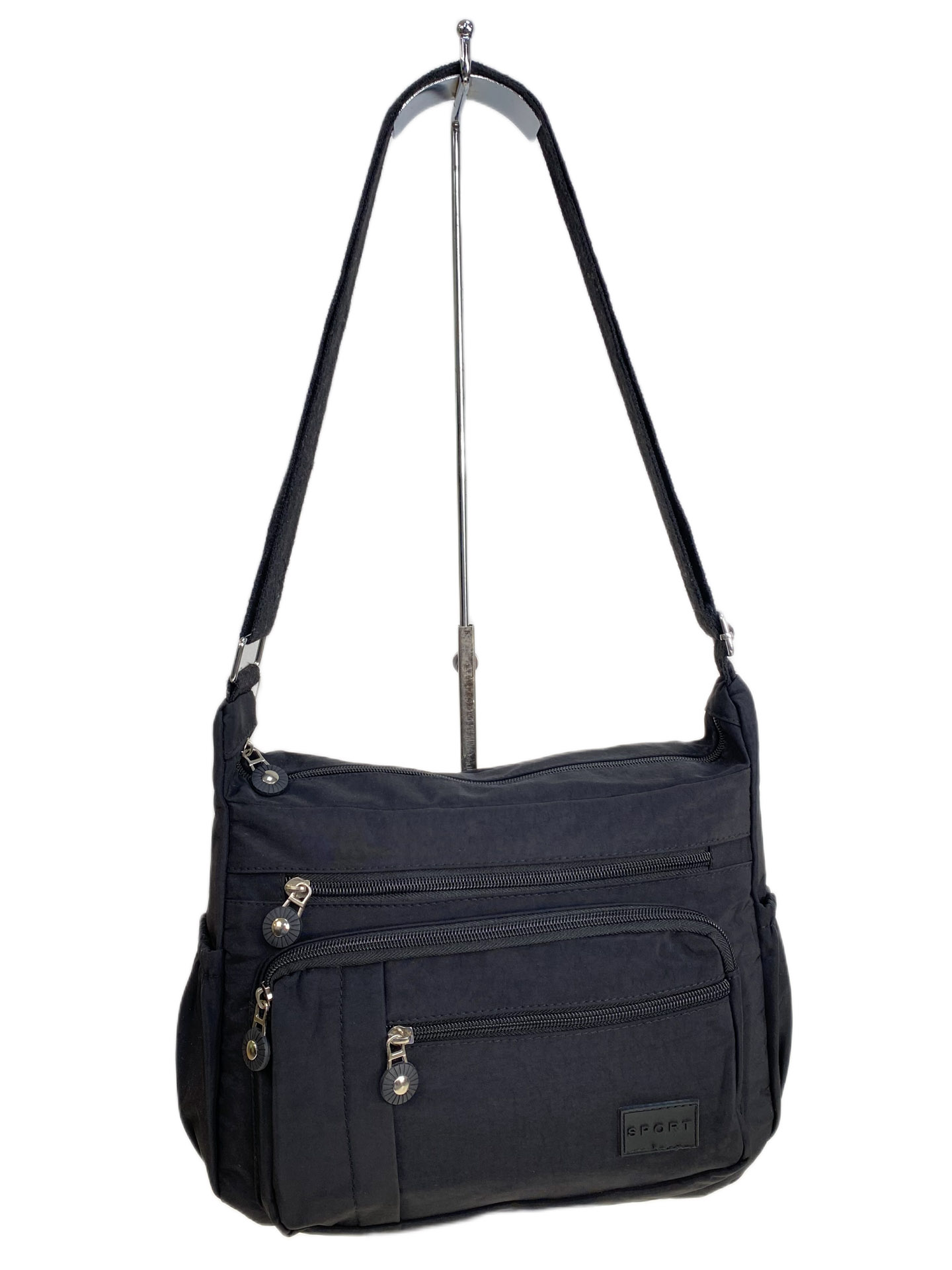 На фото 1 - Женская cумка из текстиля, цвет черный На фото 1 - Женская cумка из текстиля, цвет черный