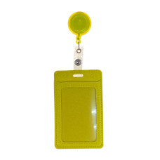 На фото 1 - Бейдж с лентой на рулетке вертикальный, цвет желтый На фото 1 - Бейдж с лентой на рулетке вертикальный, цвет желтый