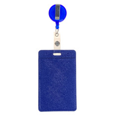 На фото 2 - Бейдж с лентой на рулетке вертикальный, цвет синий На фото 2 - Бейдж с лентой на рулетке вертикальный, цвет синий