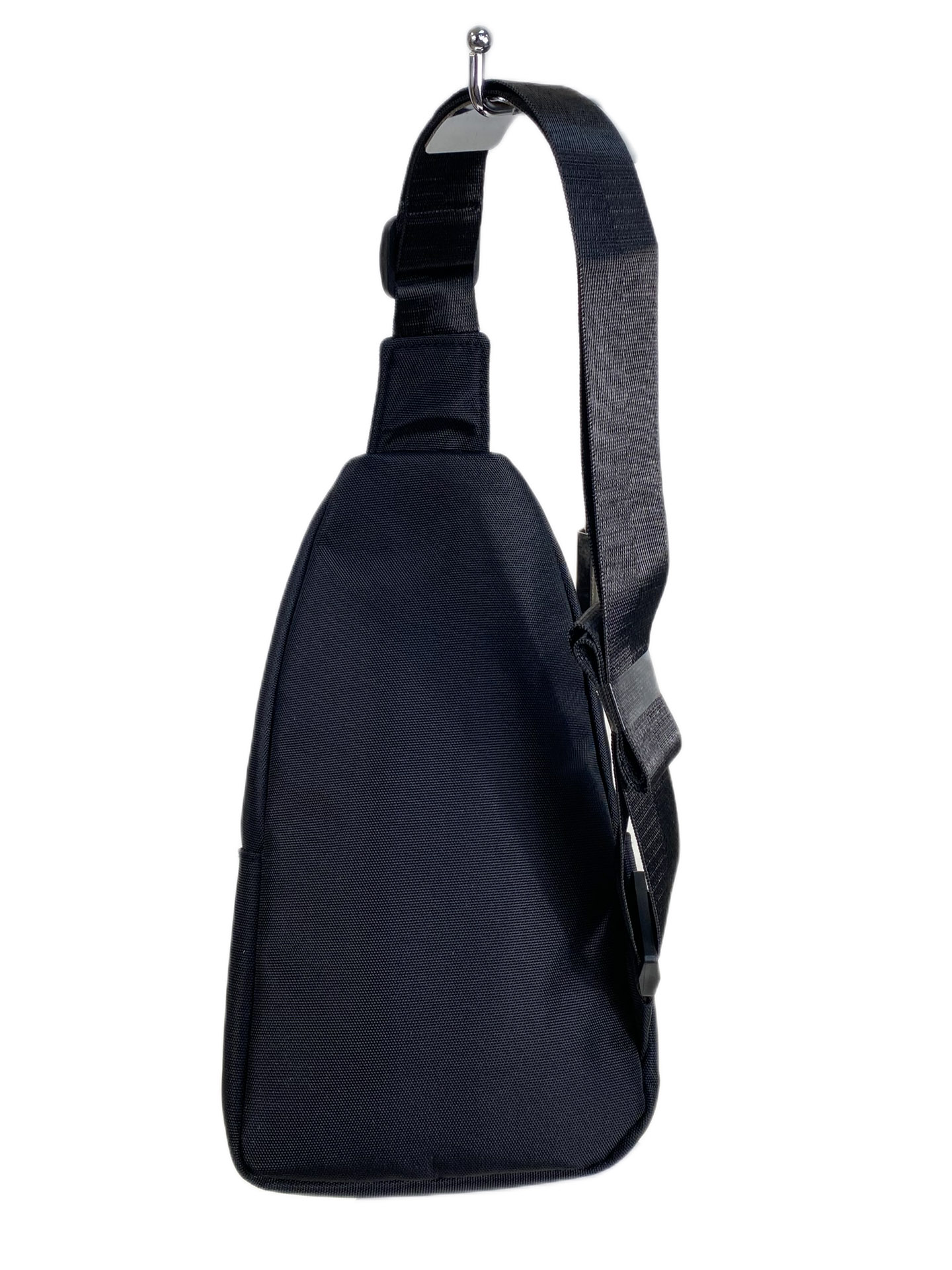 На фото 2 - Сумка на плечо слинг текстильная, цвет черный