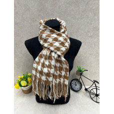 На фото 1 - Палантин в клетку из кашемира, мультицвет На фото 1 - Палантин в клетку из кашемира, мультицвет