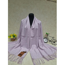 На фото 1 - Тёплый палантин, цвет светло сиреневый На фото 1 - Тёплый палантин, цвет светло сиреневый