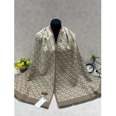 На фото 1 - Мягкий палантин из кашемира мультицвет