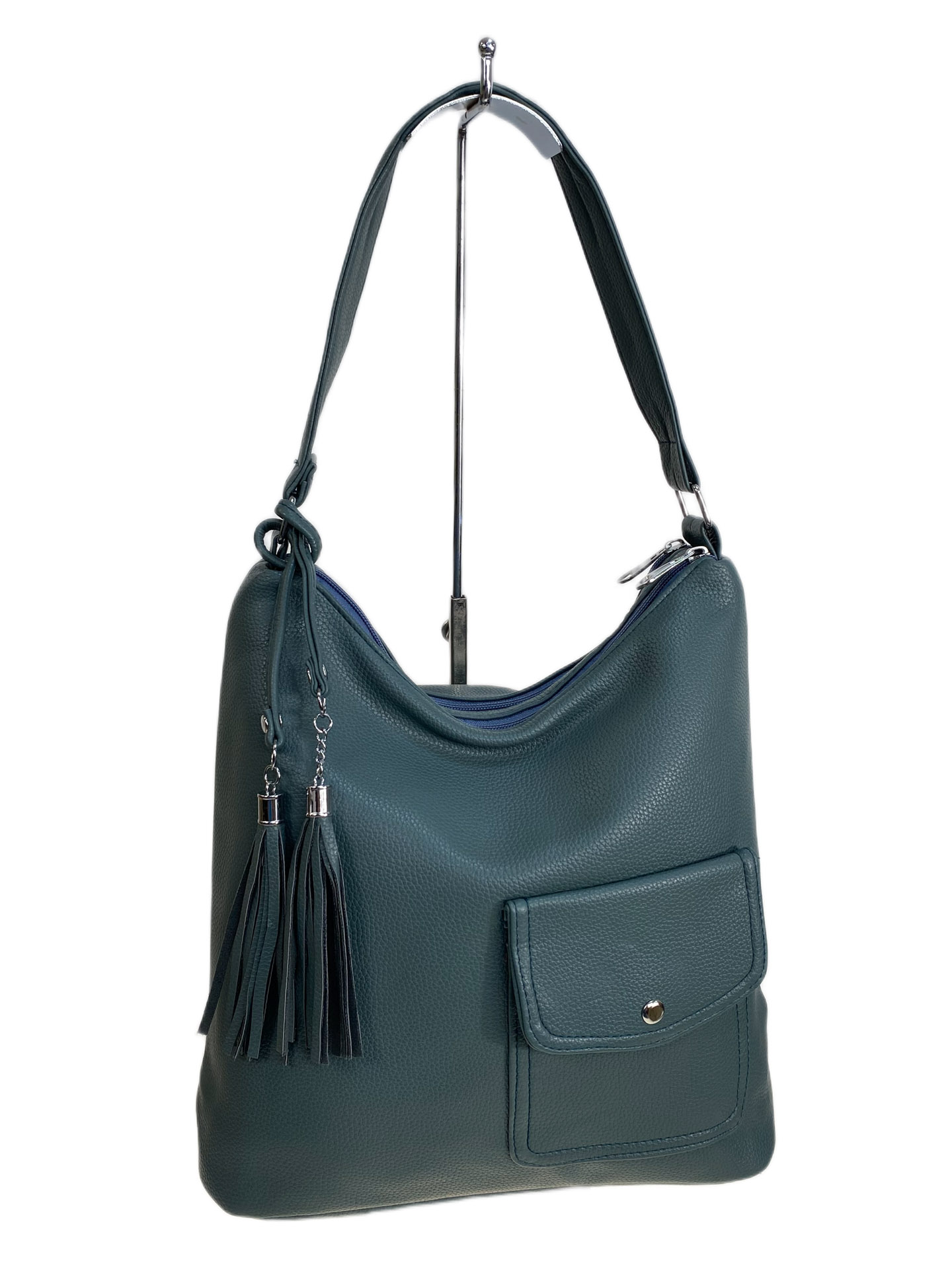 На фото 1 - Женская сумка из искусственной кожи, цвет зеленый На фото 1 - Женская сумка из искусственной кожи, цвет зеленый