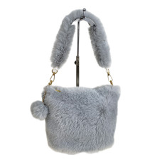 На фото 1 - Женская сумка из искусственного меха, цвет светло серый На фото 1 - Женская сумка из искусственного меха, цвет светло серый