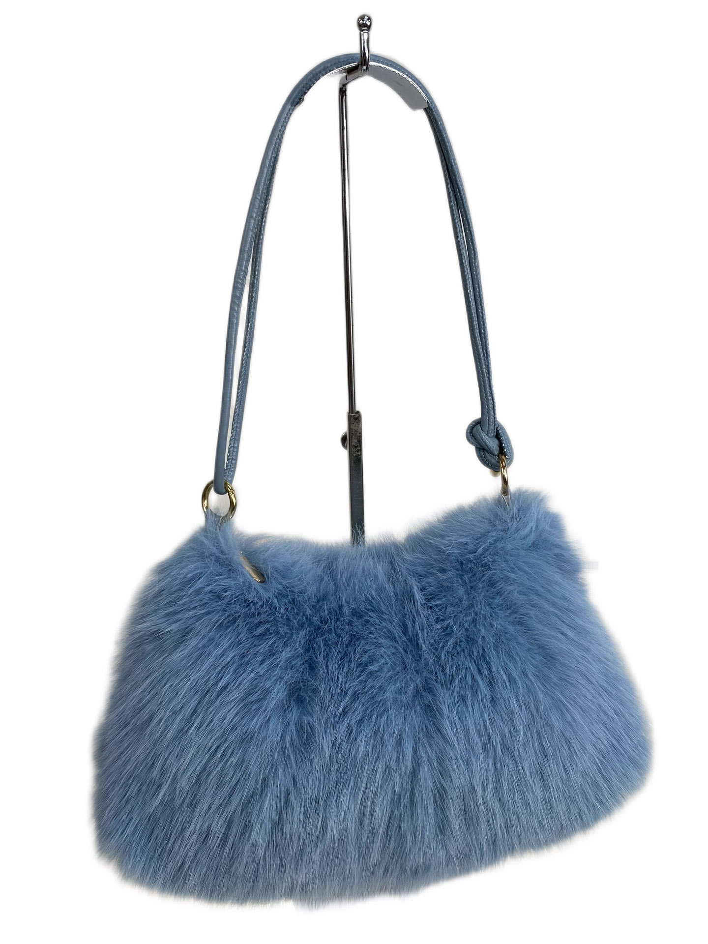 На фото 1 - Женская сумка из искусственного меха, цвет голубой