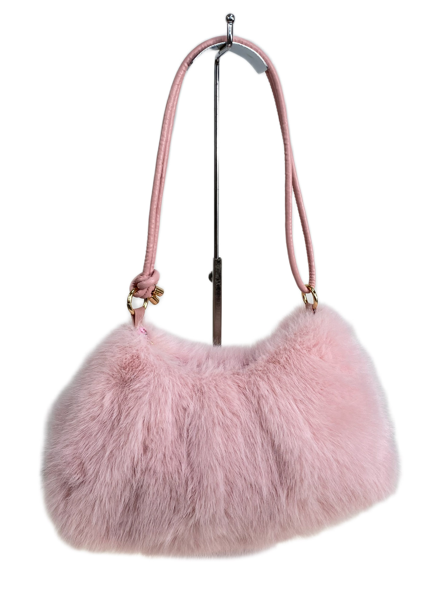 На фото 1 - Женская сумка из искусственного меха, цвет розовый