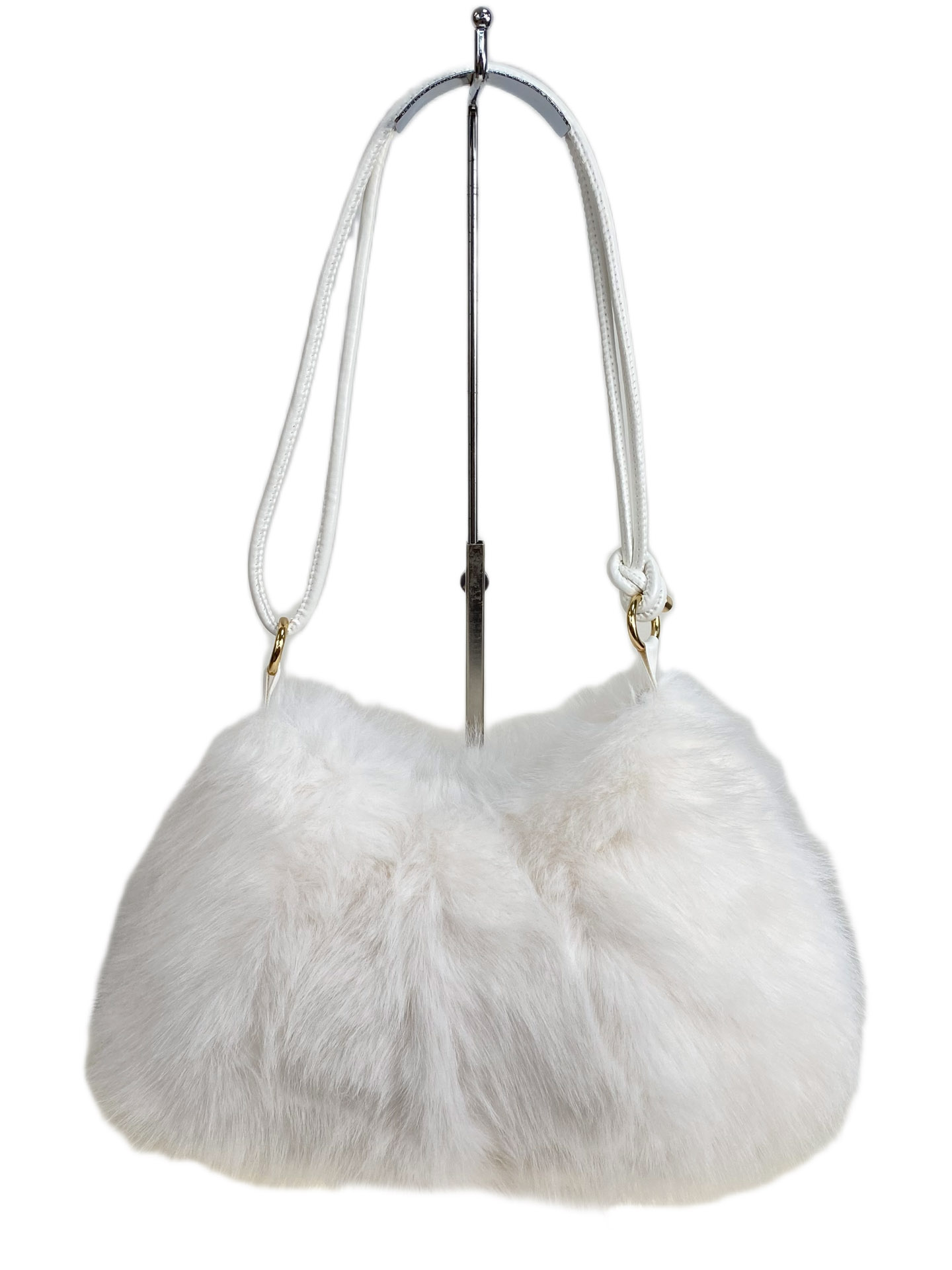 На фото 2 - Женская сумка из искусственного меха, цвет белый