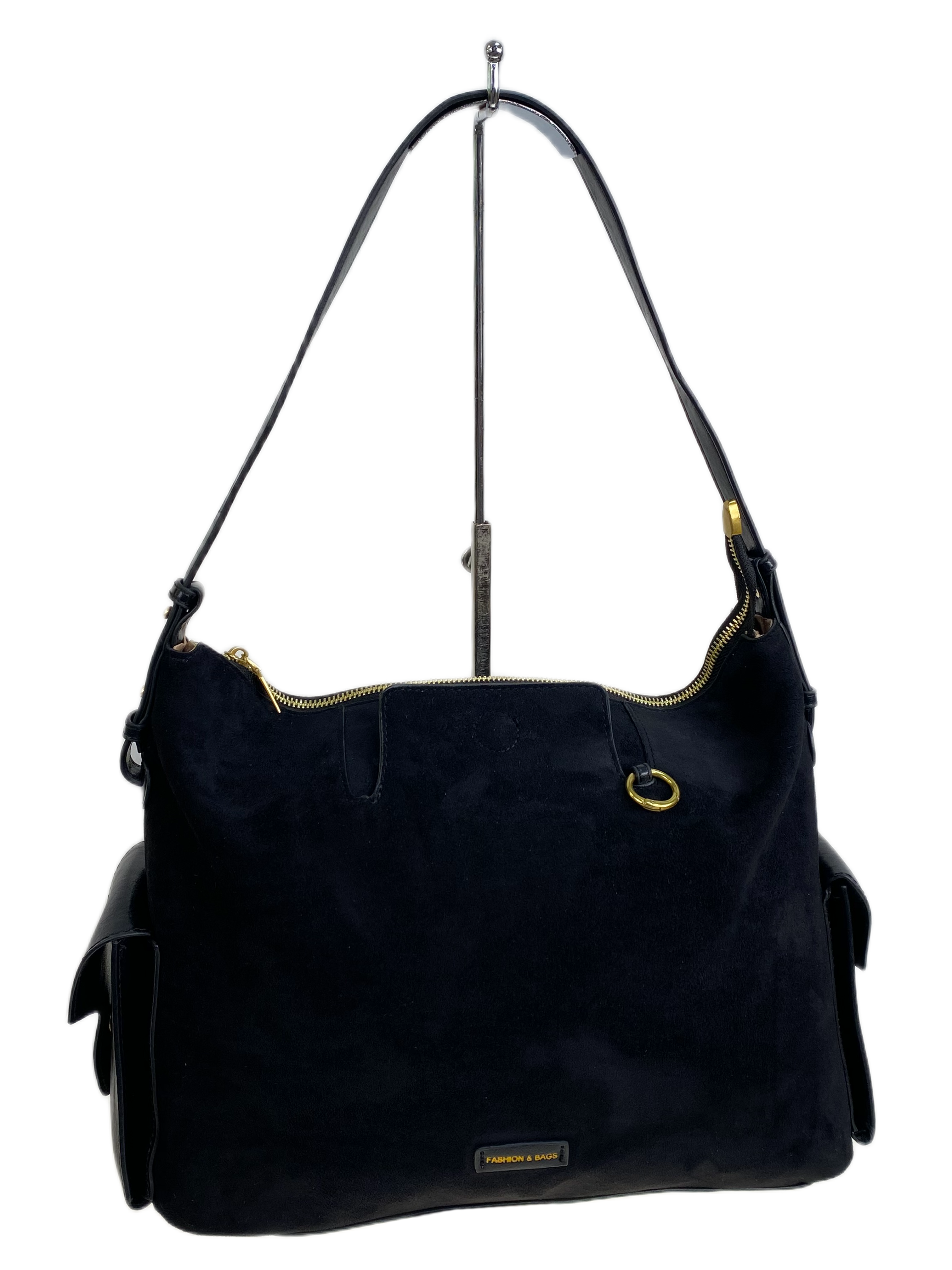 На фото 1 - Женская сумка из искусственной замши, цвет черный На фото 1 - Женская сумка из искусственной замши, цвет черный