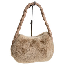На фото 1 - Женская сумка из искусственного меха, цвет светло коричневый