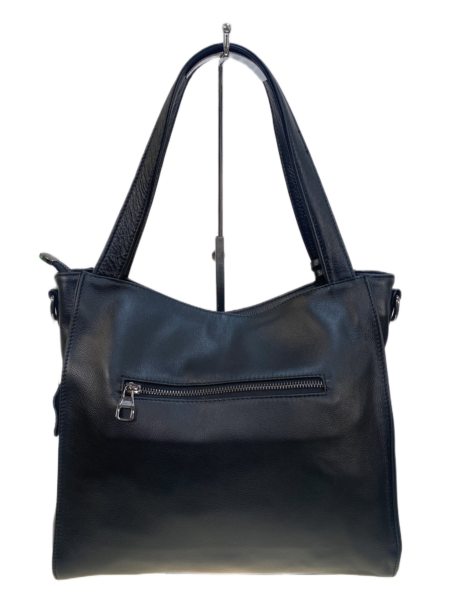 На фото 2 - Женская сумка из натуральной кожи, цвет черный На фото 2 - Женская сумка из натуральной кожи, цвет черный