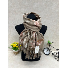 На фото 1 - Мягкий палантин из кашемира мультицвет На фото 1 - Мягкий палантин из кашемира мультицвет