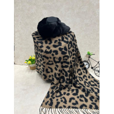 На фото 1 - Мягкий палантин из кашемира с норковым воротником мультицвет На фото 1 - Мягкий палантин из кашемира с норковым воротником мультицвет