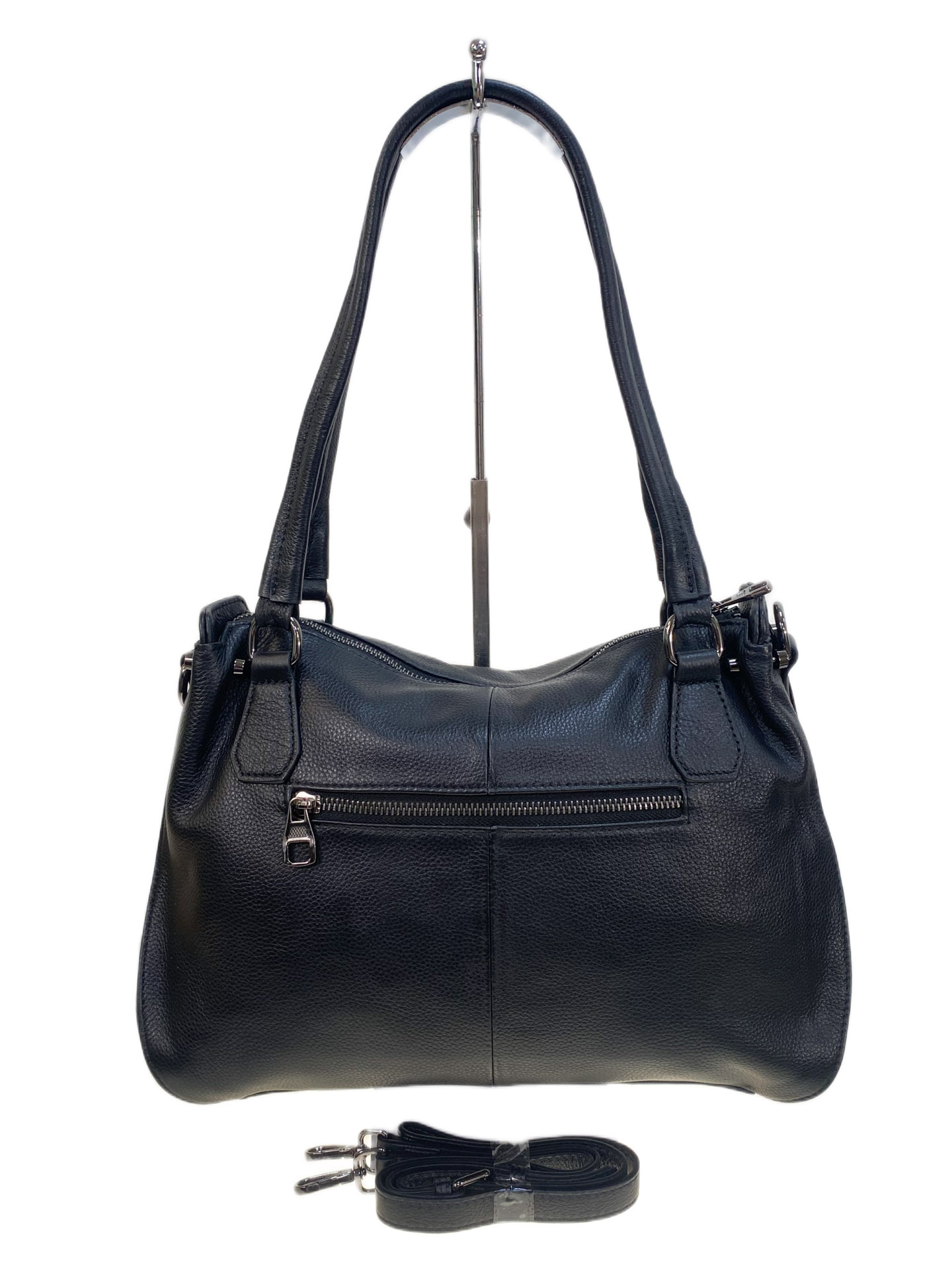 На фото 2 - Женская сумка из натуральной кожи, цвет черный На фото 2 - Женская сумка из натуральной кожи, цвет черный