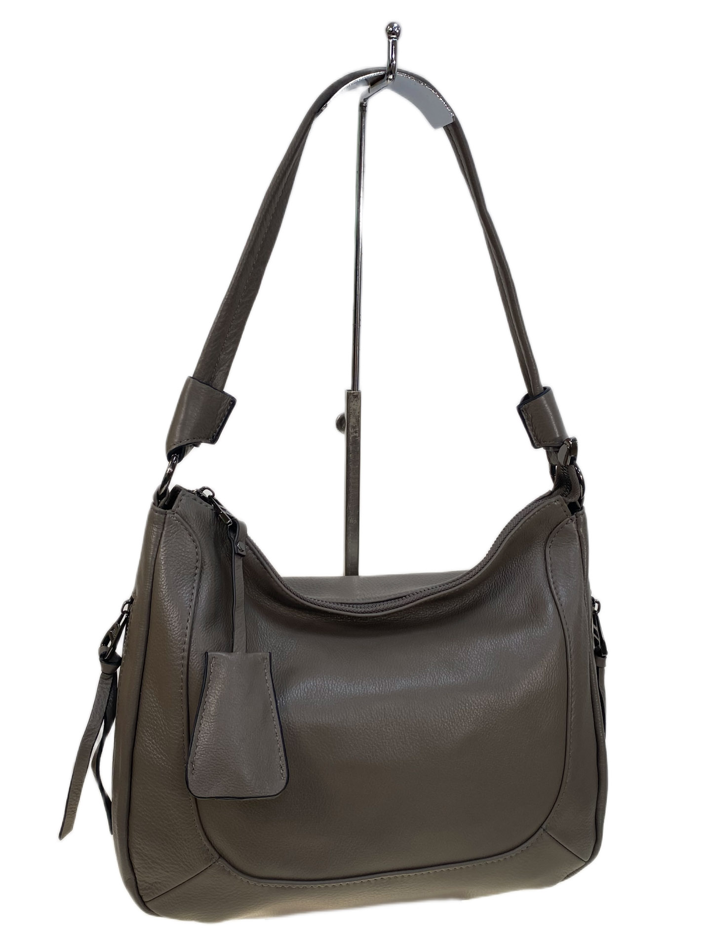 На фото 1 - Женская сумка из натуральной кожи, цвет бежевый На фото 1 - Женская сумка из натуральной кожи, цвет бежевый