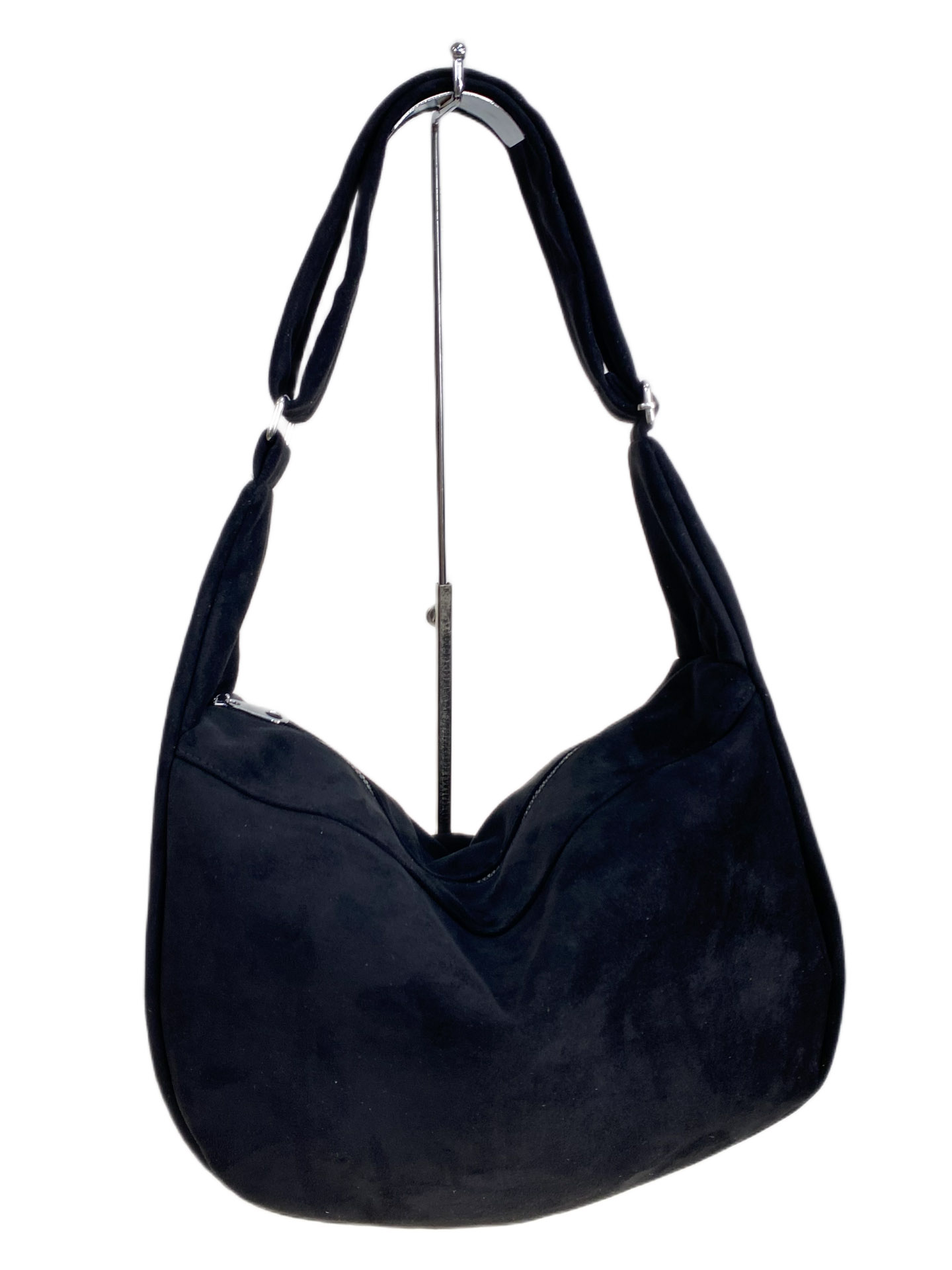 На фото 1 - Женская сумка из искусственной замши, цвет черный