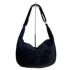 На фото 2 - Женская сумка из искусственной замши, цвет черный