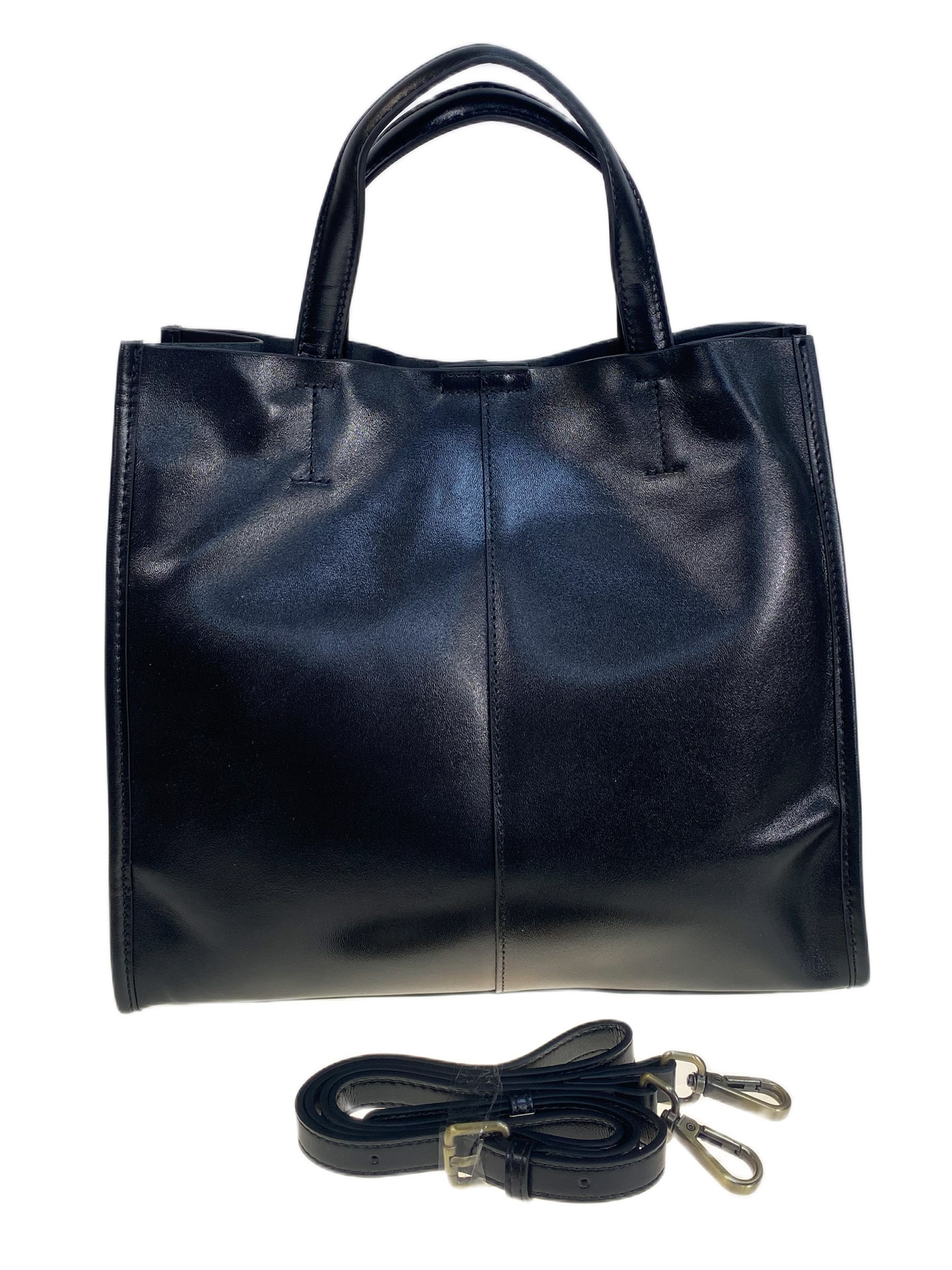 На фото 2 - Женская сумка из натуральной кожи, цвет черный На фото 2 - Женская сумка из натуральной кожи, цвет черный