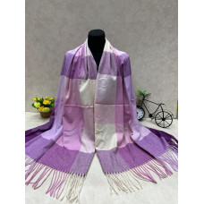 На фото 1 - Палантин из кашемира, мультицвет На фото 1 - Палантин из кашемира, мультицвет