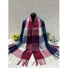 На фото 1 - Палантин из кашемира, мультицвет На фото 1 - Палантин из кашемира, мультицвет