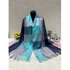 На фото 1 - Палантин из кашемира, мультицвет На фото 1 - Палантин из кашемира, мультицвет