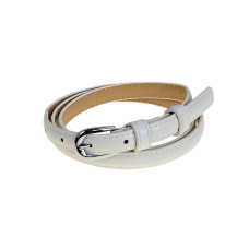 На фото 1 - Ремень женский из искусственной кожи, цвет белый На фото 1 - Ремень женский из искусственной кожи, цвет белый