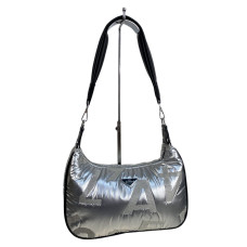 На фото 1 - Сумка из болоньи через плечо, цвет серебро На фото 1 - Сумка из болоньи через плечо, цвет серебро