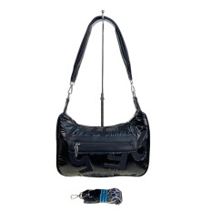 На фото 2 - Сумка из болоньи через плечо, цвет черный На фото 2 - Сумка из болоньи через плечо, цвет черный