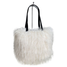 На фото 1 - Женская сумка из искусственного меха, цвет белый