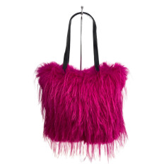 На фото 2 - Женская сумка из искусственного меха, цвет фуксия На фото 2 - Женская сумка из искусственного меха, цвет фуксия