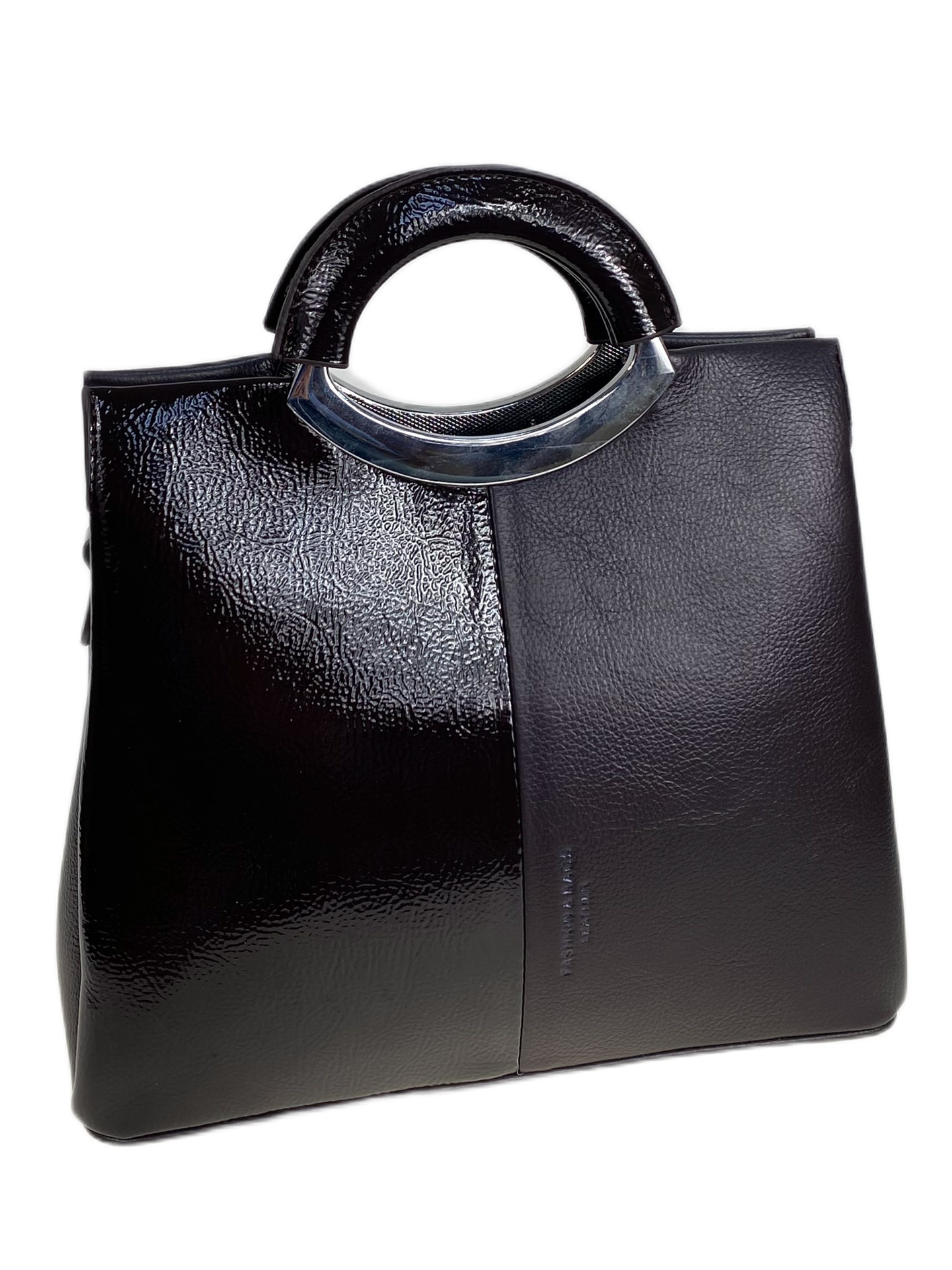 На фото 1 - Женская сумка из искусственной кожи, цвет шоколадно-черный