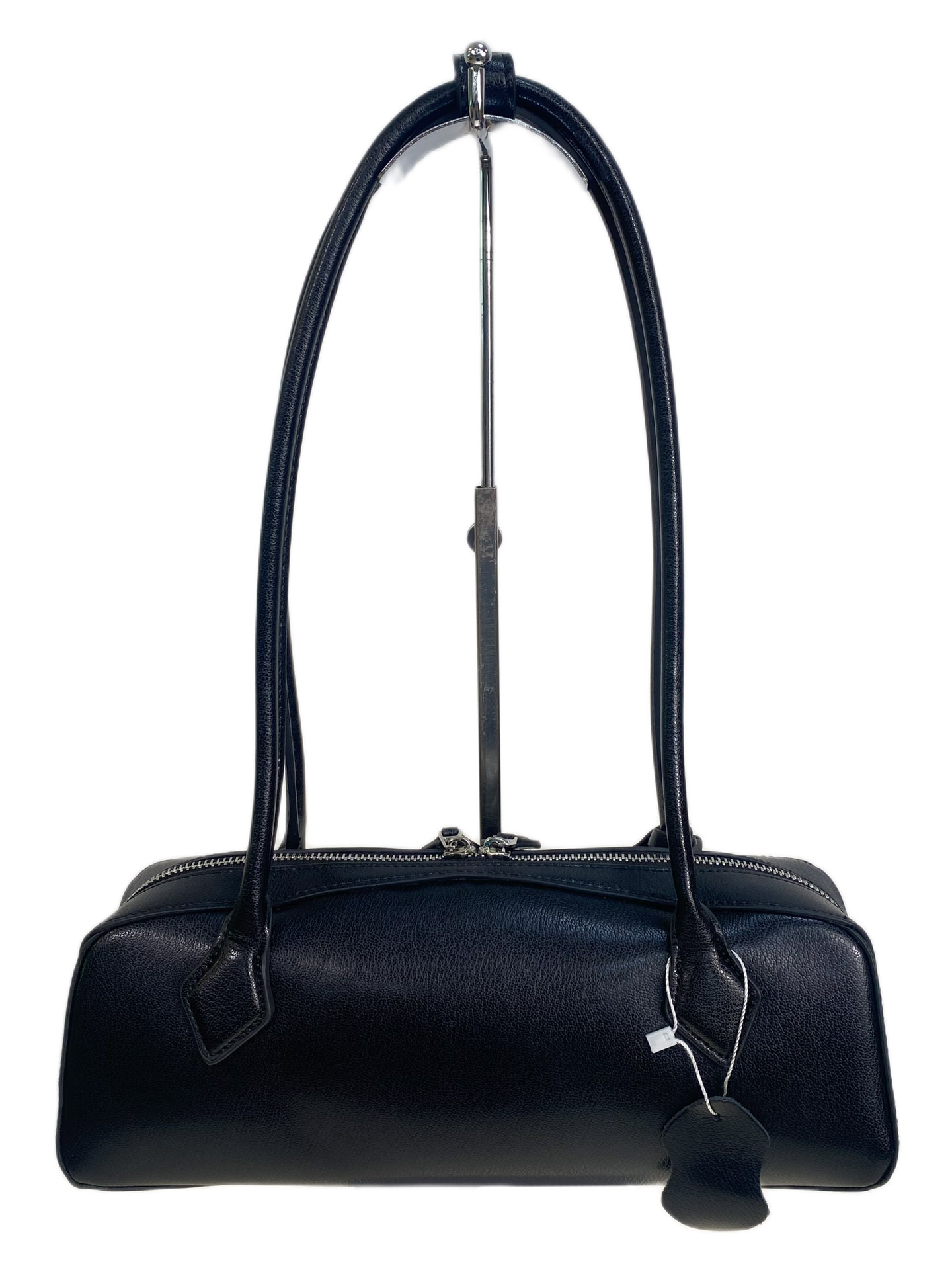 На фото 2 - Женская сумка из натуральной кожи, цвет черный На фото 2 - Женская сумка из натуральной кожи, цвет черный