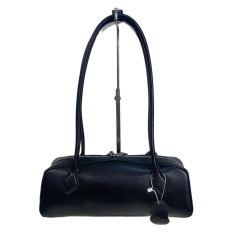 На фото 2 - Женская сумка из натуральной кожи, цвет черный На фото 2 - Женская сумка из натуральной кожи, цвет черный