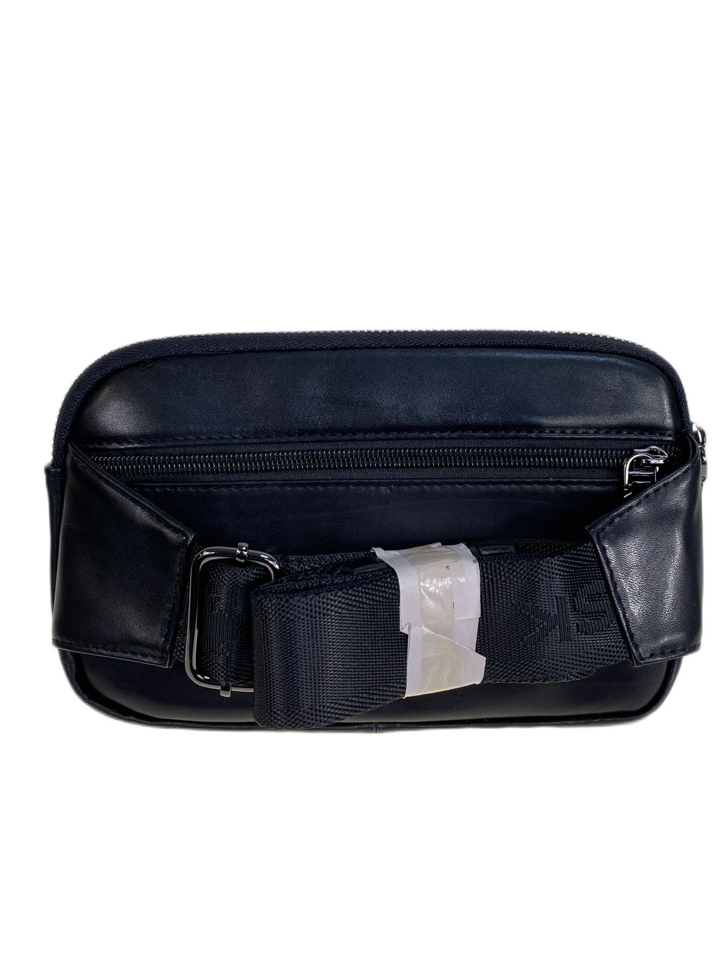 На фото 2 - Сумка мужская на пояс из натуральной кожи, цвет черный На фото 2 - Сумка мужская на пояс из натуральной кожи, цвет черный