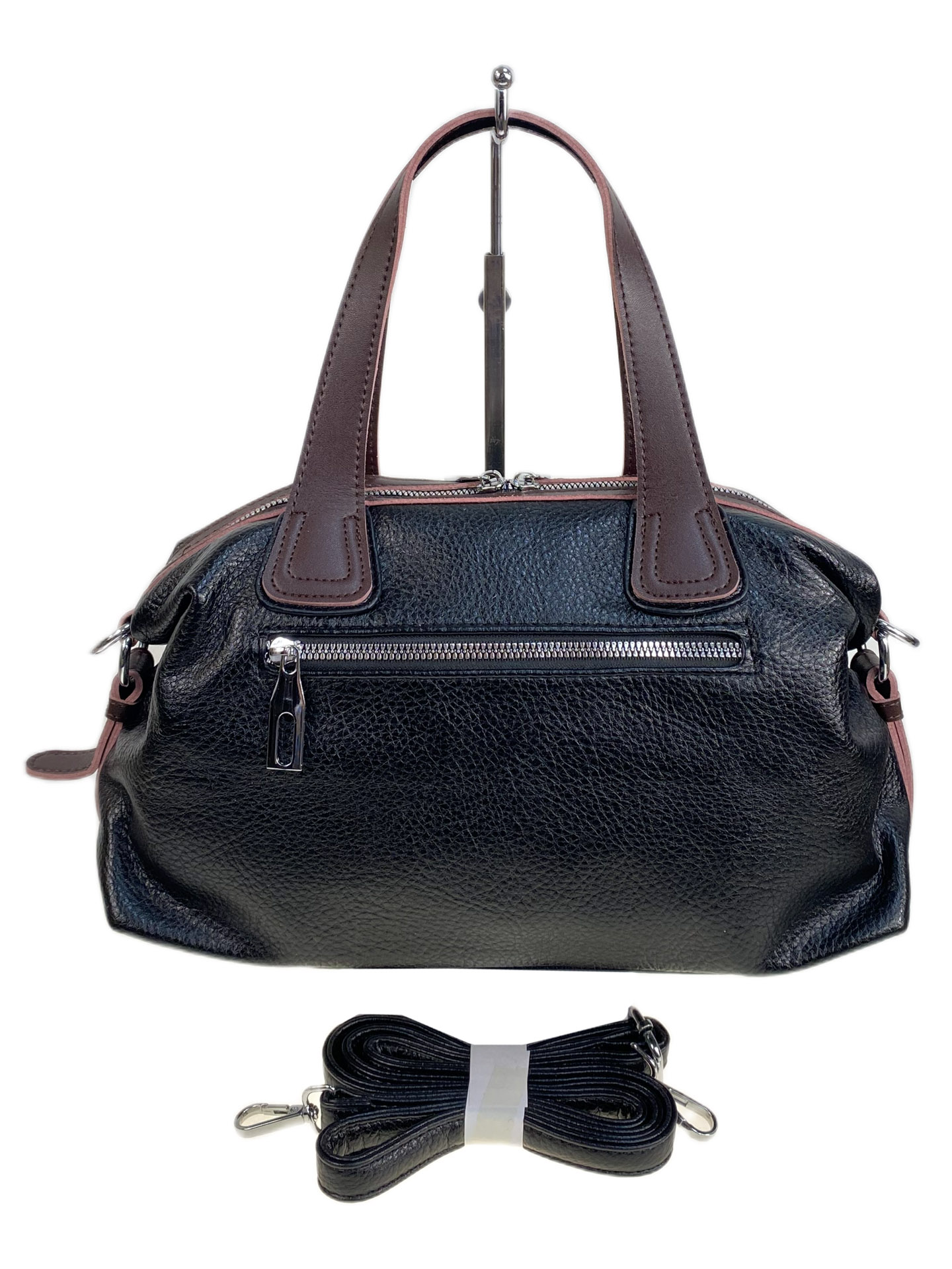 На фото 2 - Женская сумка из натуральной кожи, цвет  черный