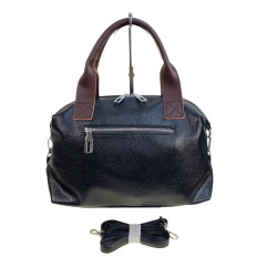 На фото 2 - Женская сумка из натуральной кожи, цвет  черный