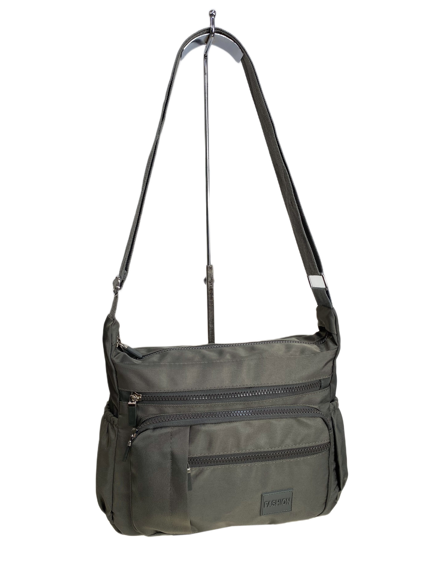 На фото 1 - Женская cумка из текстиля, цвет хаки На фото 1 - Женская cумка из текстиля, цвет хаки