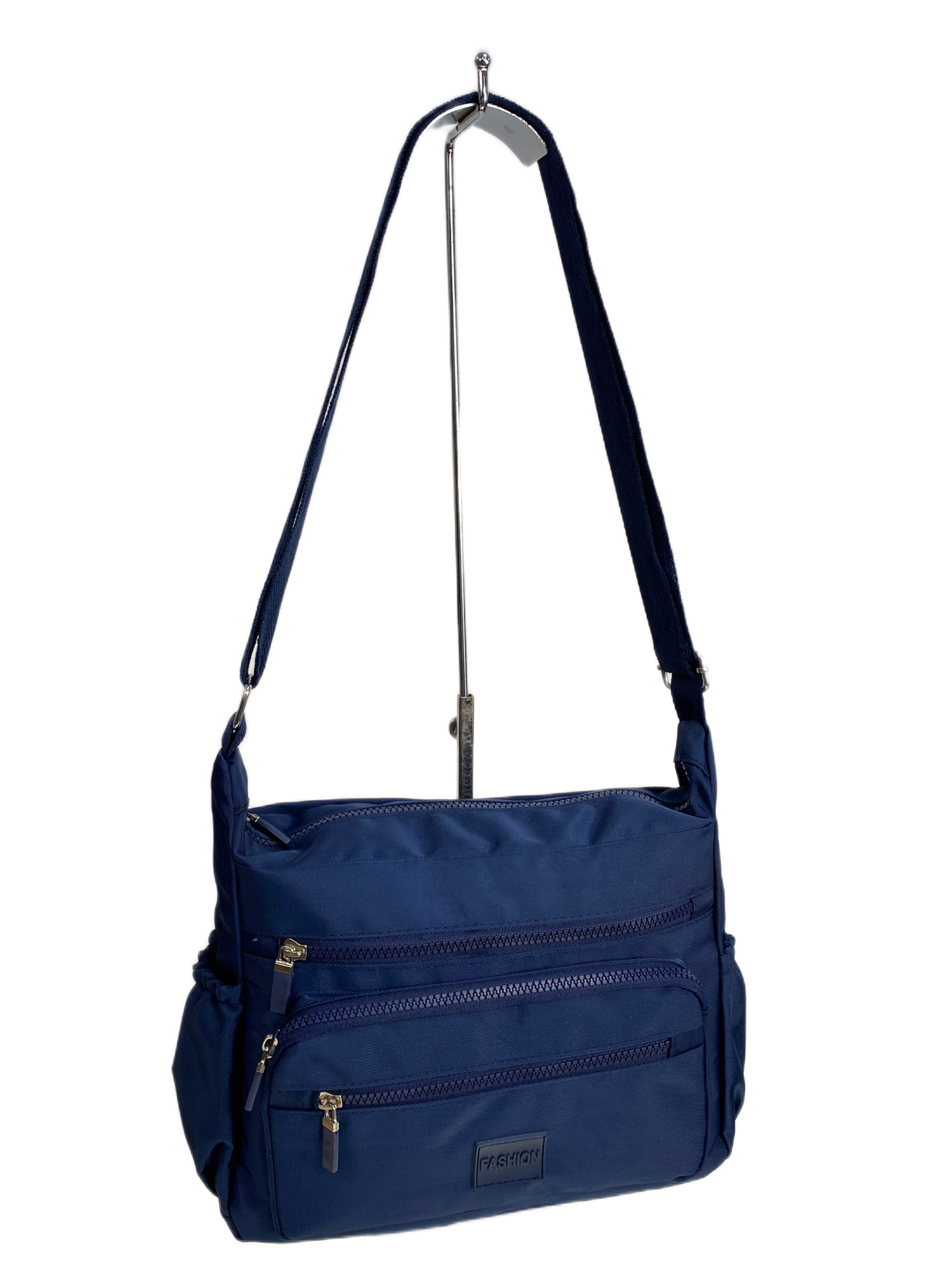 На фото 1 - Женская cумка из текстиля, цвет синий На фото 1 - Женская cумка из текстиля, цвет синий