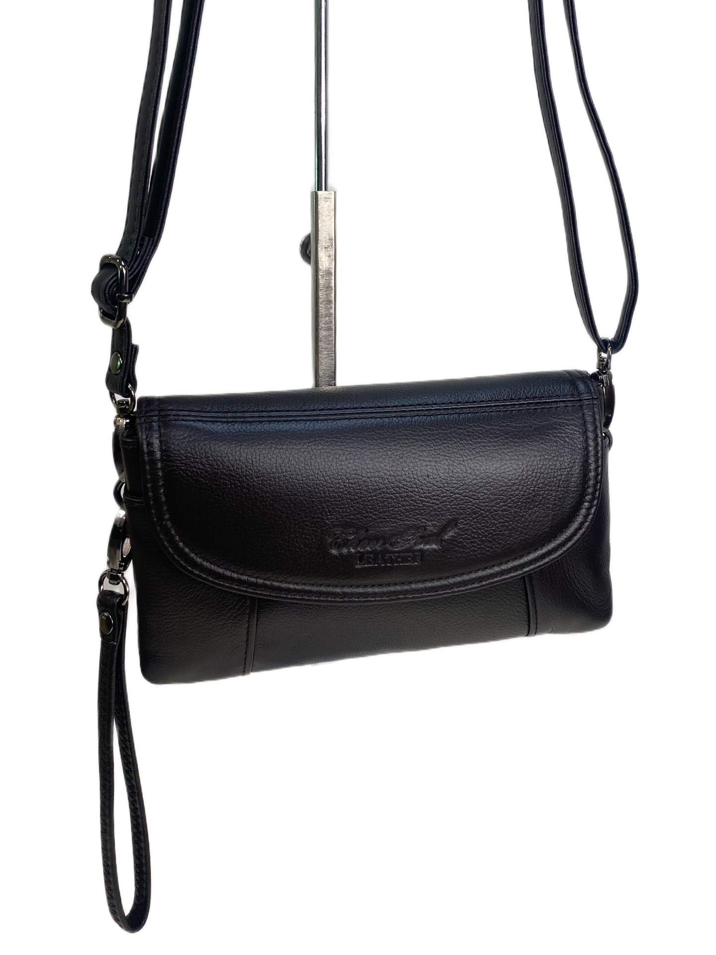 На фото 1 - Женская сумка из натуральной кожи, цвет черный На фото 1 - Женская сумка из натуральной кожи, цвет черный