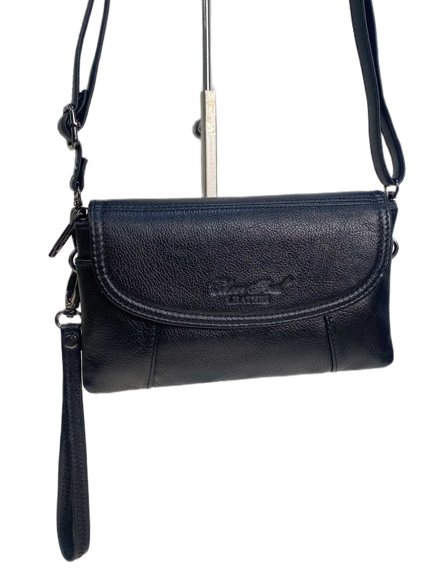 На фото 1 - Женская сумка из натуральной кожи, цвет черный На фото 1 - Женская сумка из натуральной кожи, цвет черный