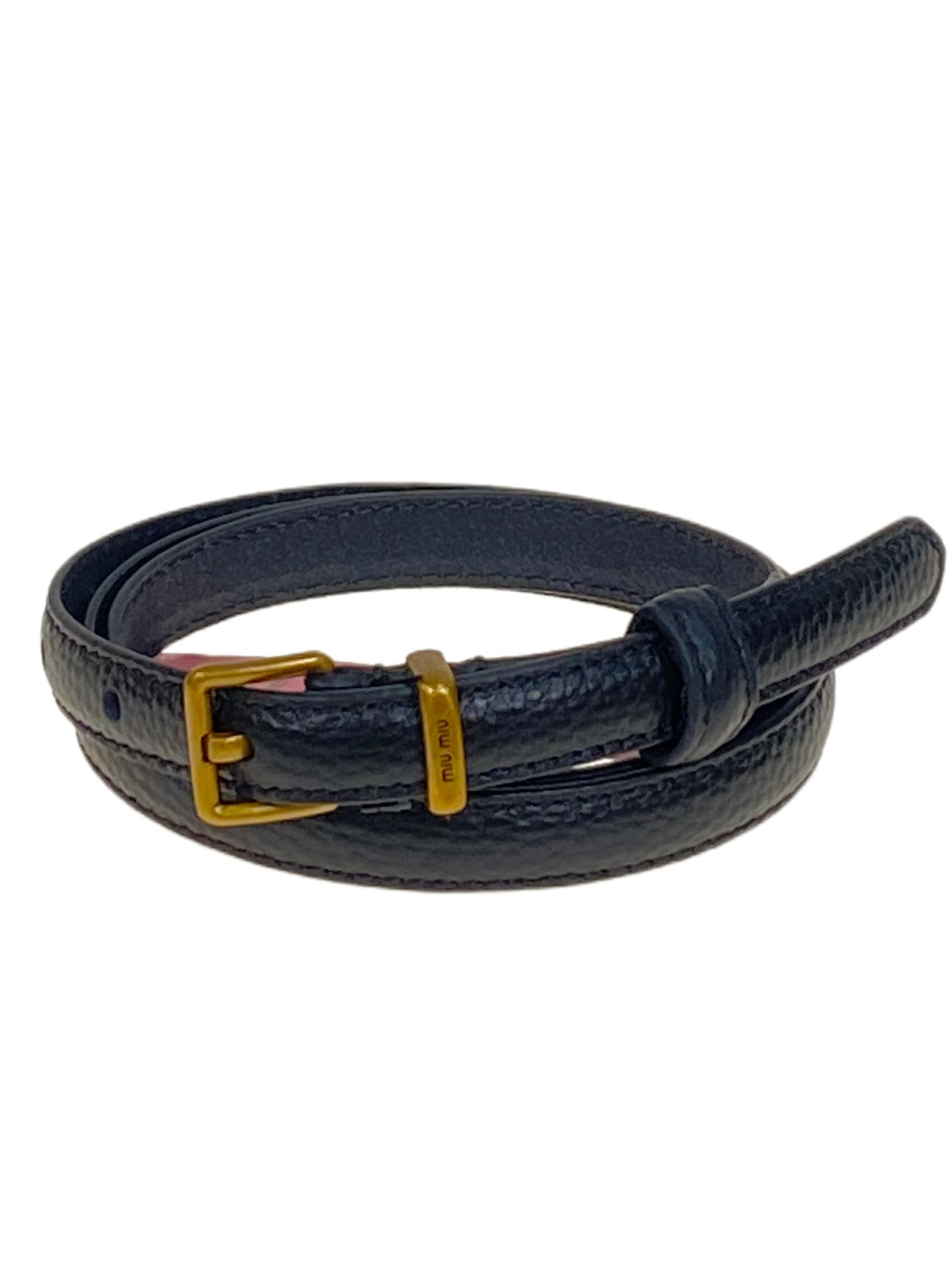 На фото 1 - Ремень женский из натуральной кожи, цвет черный