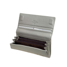 На фото 2 - Женский кошелёк из натуральной кожи, цвет серебро На фото 2 - Женский кошелёк из натуральной кожи, цвет серебро