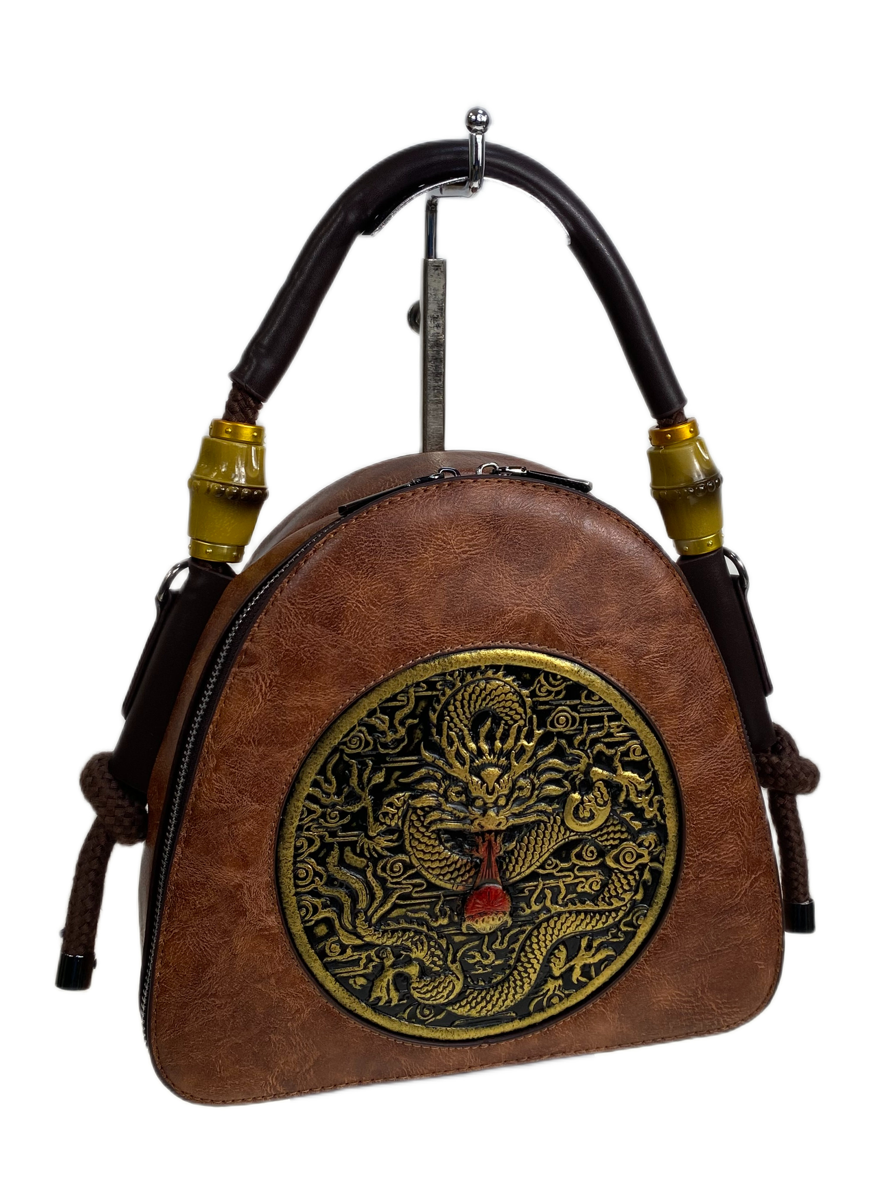 На фото 1 - Женская сумка из искусственной кожи, цвет коричневый На фото 1 - Женская сумка из искусственной кожи, цвет коричневый