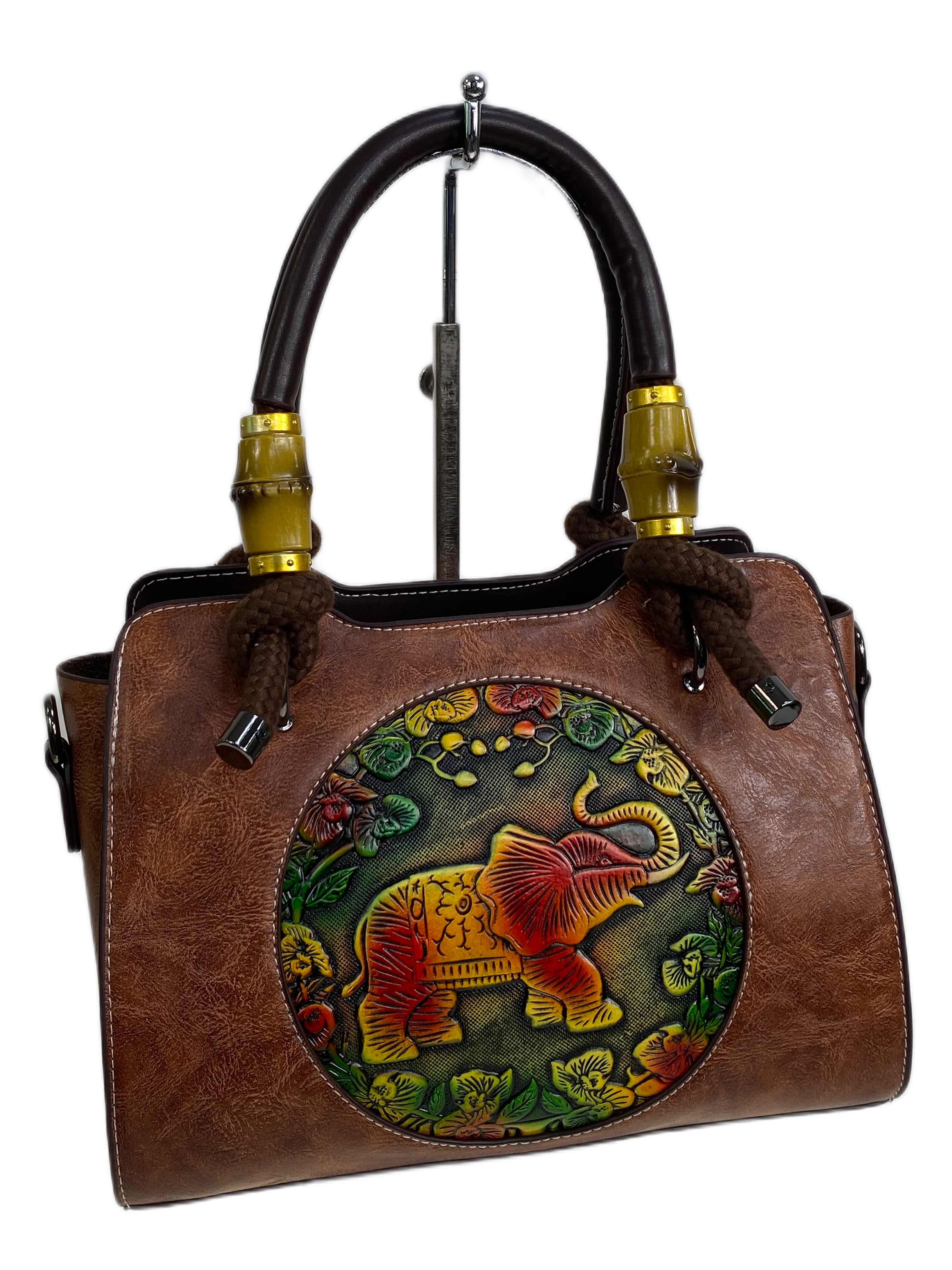 На фото 1 - Женская сумка из искусственной кожи, цвет коричневый На фото 1 - Женская сумка из искусственной кожи, цвет коричневый