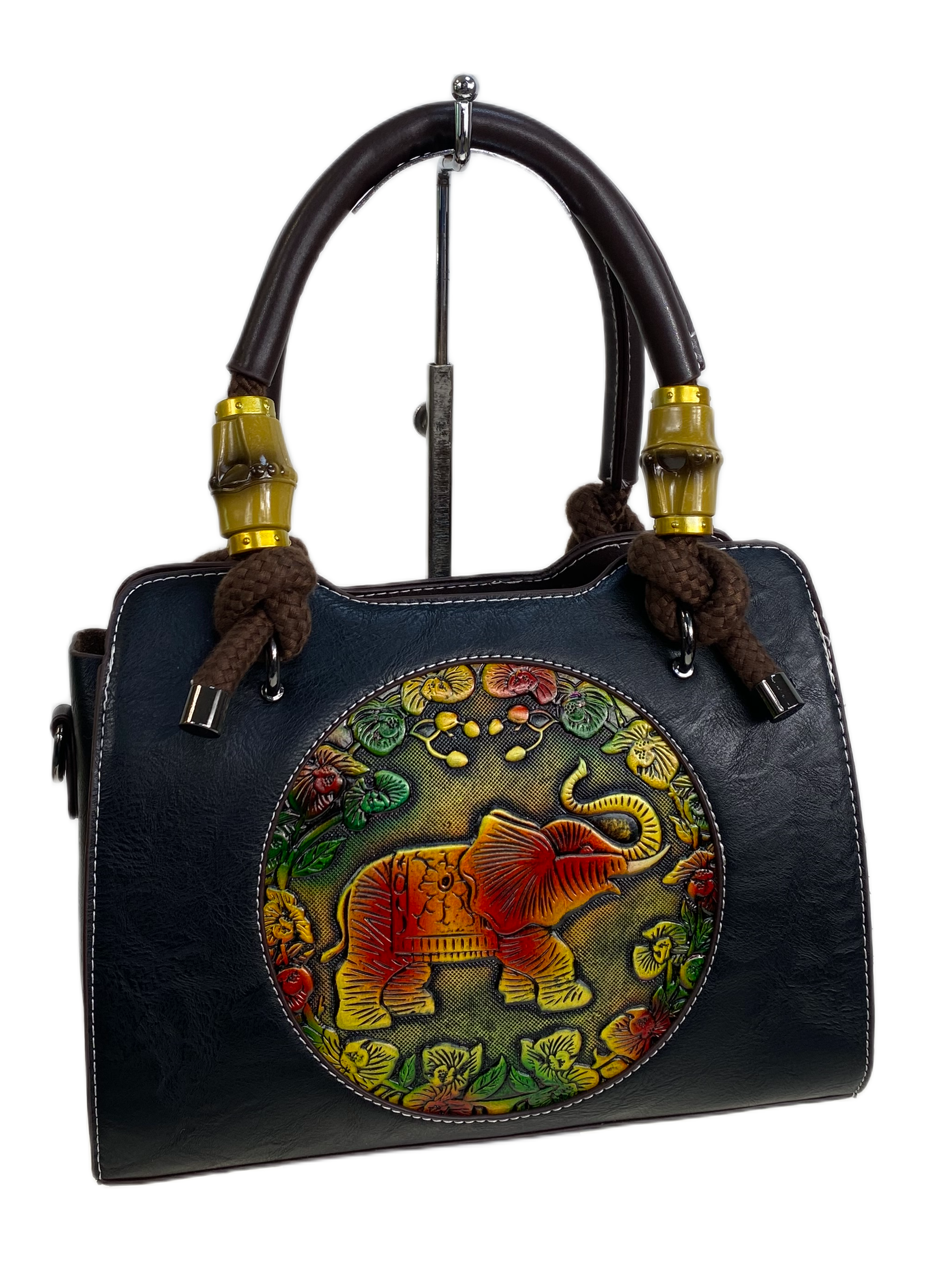 На фото 1 - Женская сумка из искусственной кожи, цвет черный На фото 1 - Женская сумка из искусственной кожи, цвет черный