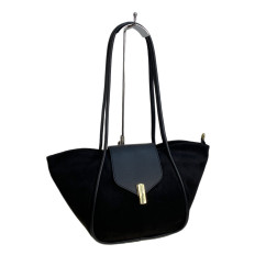 На фото 2 - Женская сумка из искусственной замши, цвет черный На фото 2 - Женская сумка из искусственной замши, цвет черный