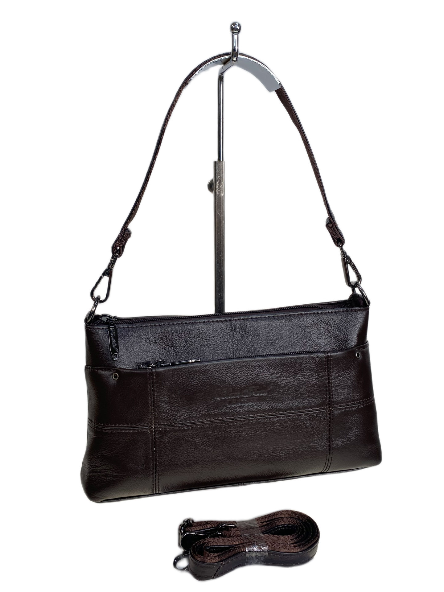 На фото 1 - Женская сумка из натуральной кожи, цвет  шоколад На фото 1 - Женская сумка из натуральной кожи, цвет  шоколад