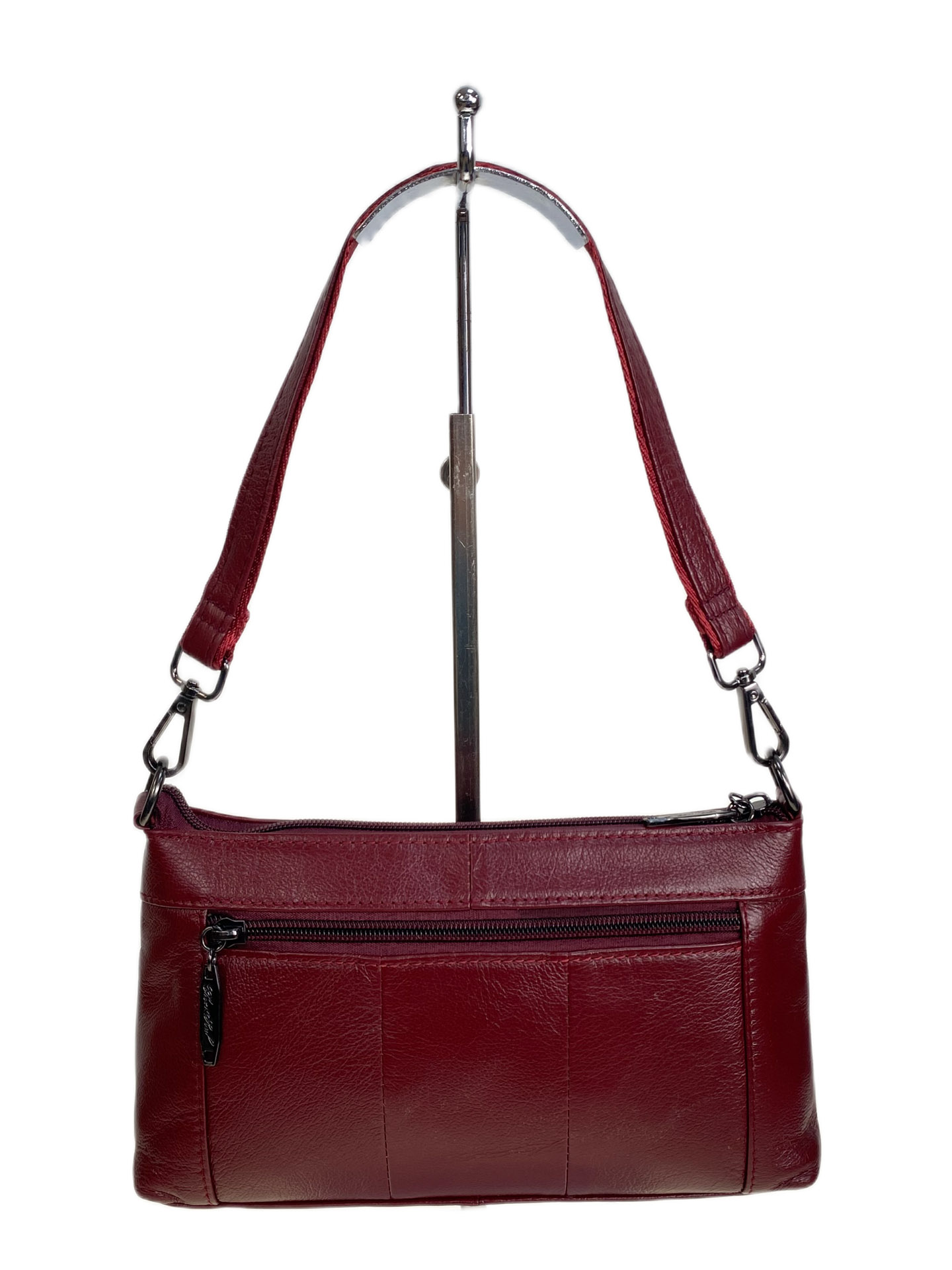 На фото 2 - Женская сумка из натуральной кожи, цвет  бордовый На фото 2 - Женская сумка из натуральной кожи, цвет  бордовый