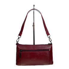 На фото 2 - Женская сумка из натуральной кожи, цвет  бордовый На фото 2 - Женская сумка из натуральной кожи, цвет  бордовый