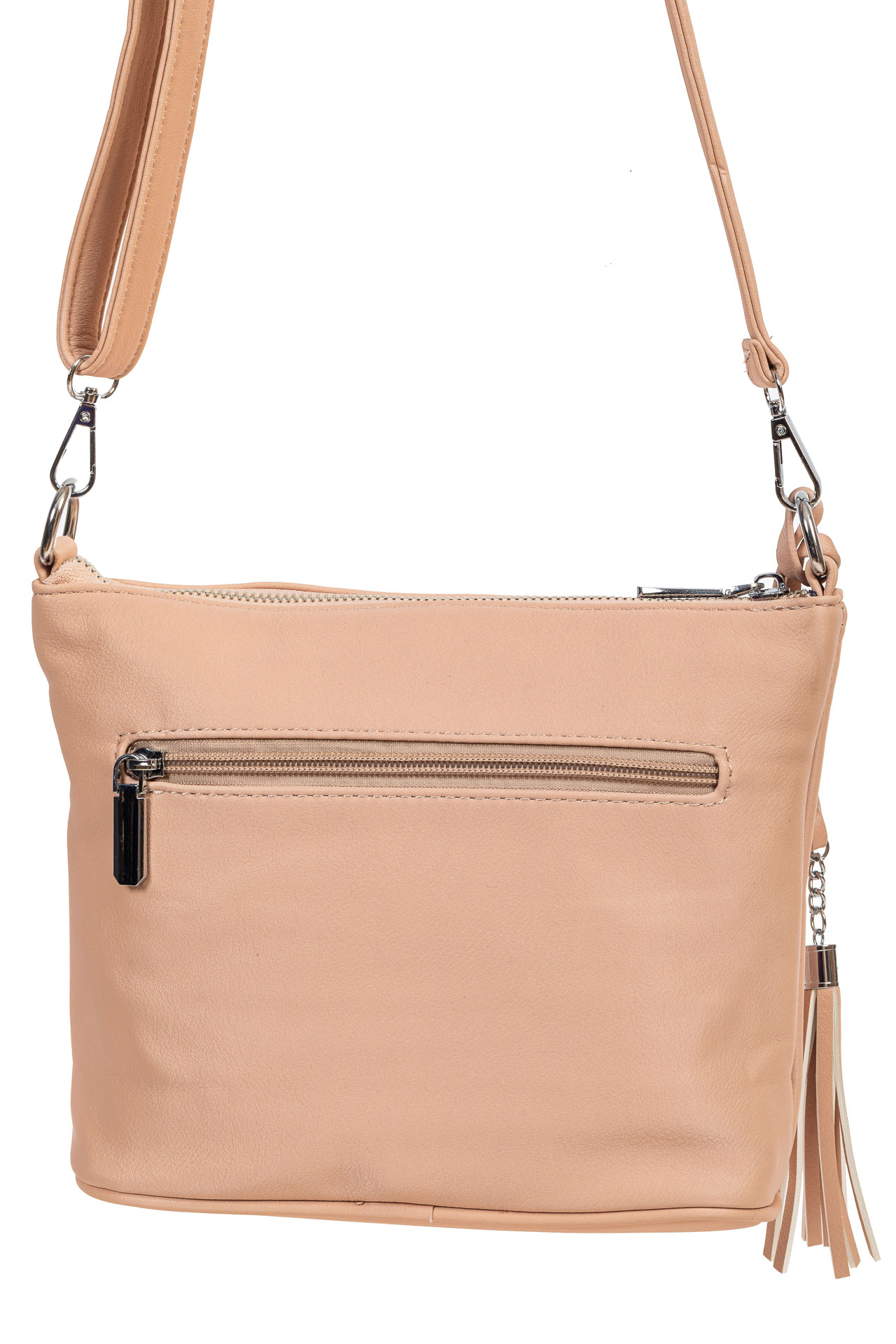 На фото 3 - Сумка cross-body из мягкой искусственной кожи с подвесками, цвет розовый На фото 3 - Сумка cross-body из мягкой искусственной кожи с подвесками, цвет розовый